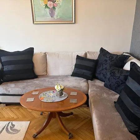 гт Apartment